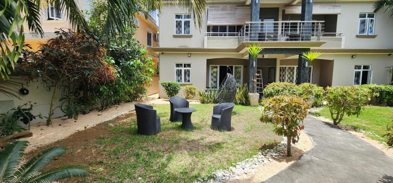 Number 5, Pebble Bay Appartments Grand-Baie Exterior photo
